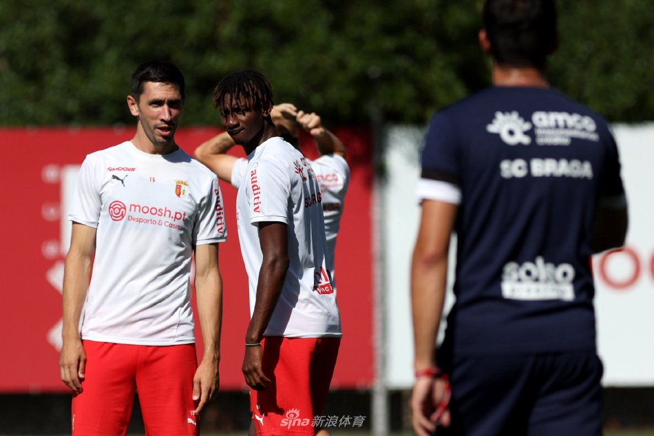 还在选秀中 还在选秀中