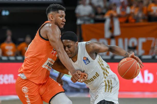 足坛简讯 足坛简讯