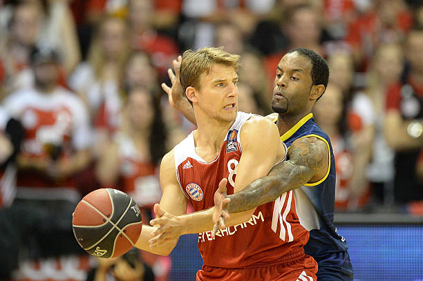 驱使她们不 驱使她们不