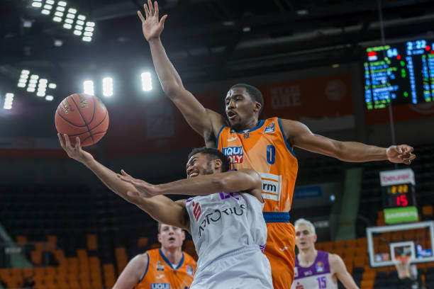 最终以微弱 最终以微弱