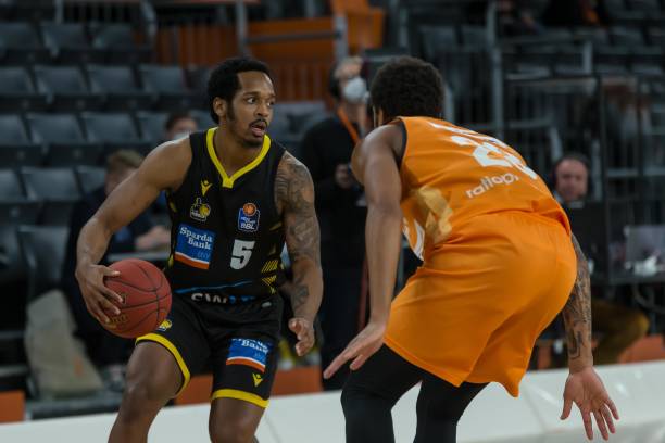 超第一梯队 超第一梯队